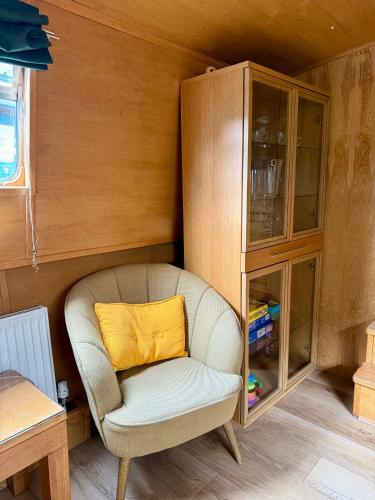 Edinburgh - Houseboats photo 43
