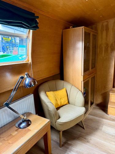 Edinburgh - Houseboats photo 42