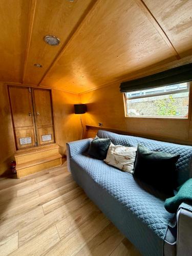 Edinburgh - Houseboats photo 40