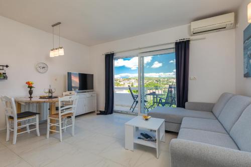 Apartments Curicta 1
