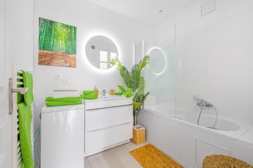 Relaxation & Comfort Design Studio with Ambient LED