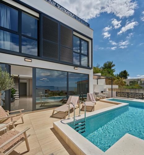 NS Luxury Villas