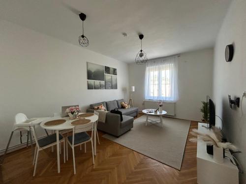 Paris Blvd Apartment Szeged