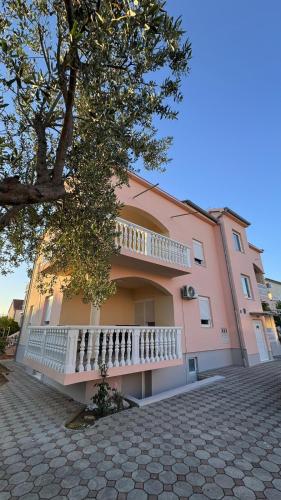 Apartmani Bruno