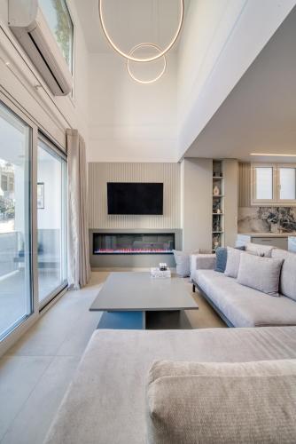 Manos Loft