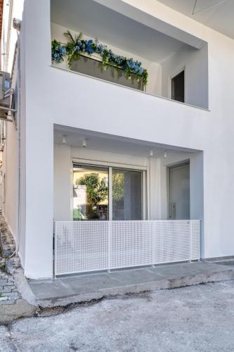 Manos Loft