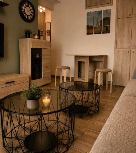 Apartment in Haidari with a view of the city