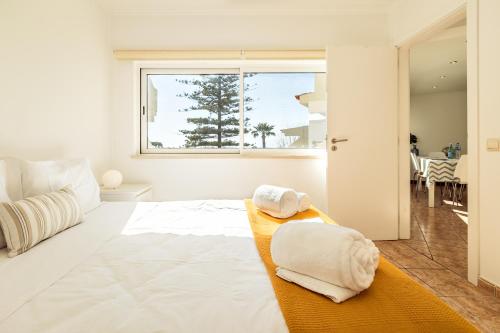 Vilamoura 2-Bed with Pool, Close to Golf & Marina