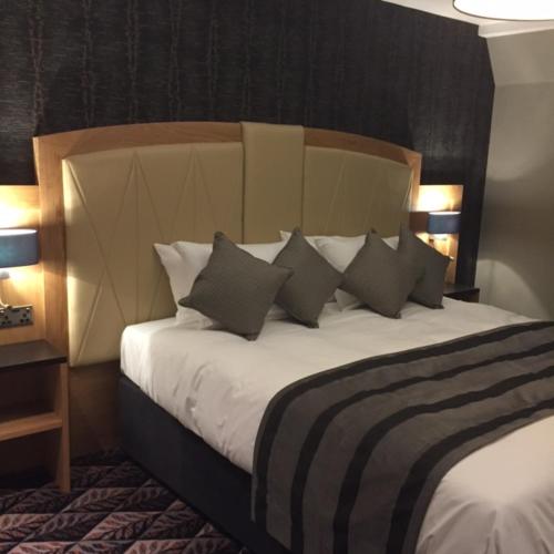 Ένα ή περισσότερα κρεβάτια σε δωμάτιο στο The Bell Hotel Aylesbury