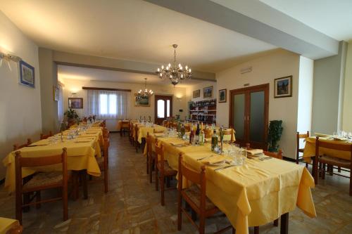 Imagine din galeria proprietății Albergo Ristorante il Poggiolo în San Marcello Pistoiese