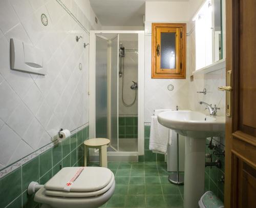 A bathroom at Carlino Vacanze