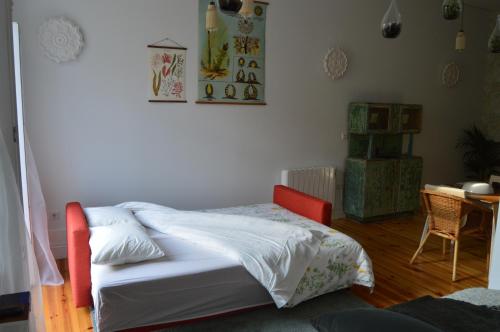 En eller flere senger på et rom på Oporto Old In New