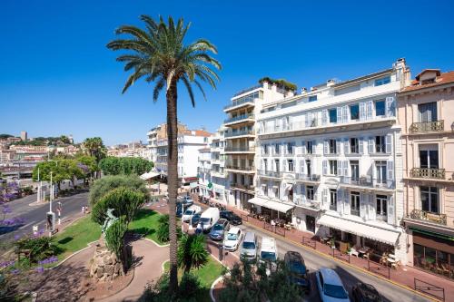 Cannes Croisette 4 bedrooms - 2C