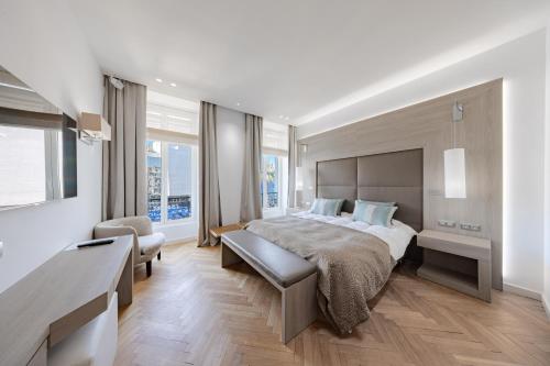 Cannes Croisette 4 bedrooms - 2C