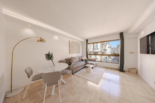 Gray d'Albion - One bedroom apartment - 2A4