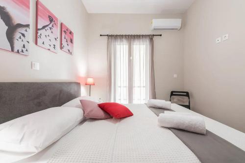 Cozy & Stylish 2BD Apt in Neos Kosmos