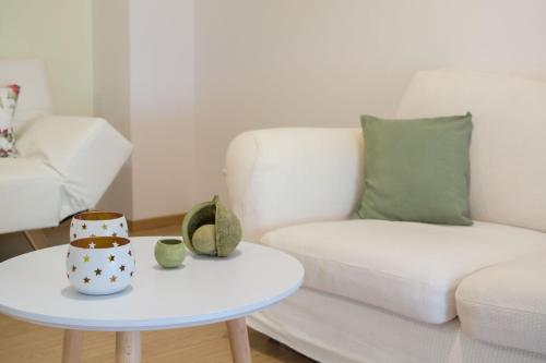 Bright 1BD Minimal Retreat in the Heart of Athens