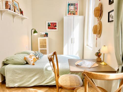 Le Petit Nice - 4 Air-Conditioned Studios, 2 with Private Terrace