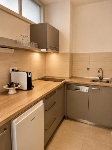 Modern Island Stay near Beach in Hvar