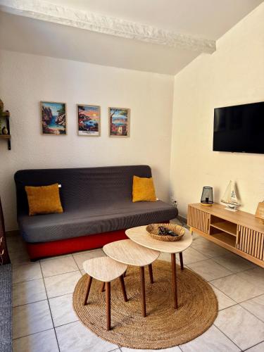 Un Zeste de Soleil - Terrasse - Parking - Clim - Plage de la Roquille - Cap d'agde - Histoire de Clés