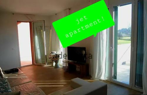 Jet Apartment