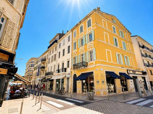 OYA urban chic centre Cannes