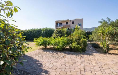 Villa 841
