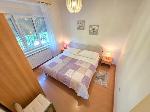 SANDRA 4 Apartment with terrace near the sea and beach