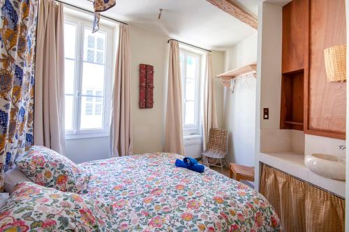 2-bedroom apartment in the heart of Marseille