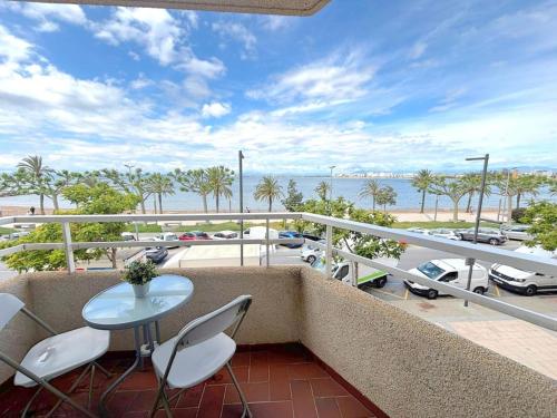 Appartement rénové front de mer à Roses, climatisation et ascenseur