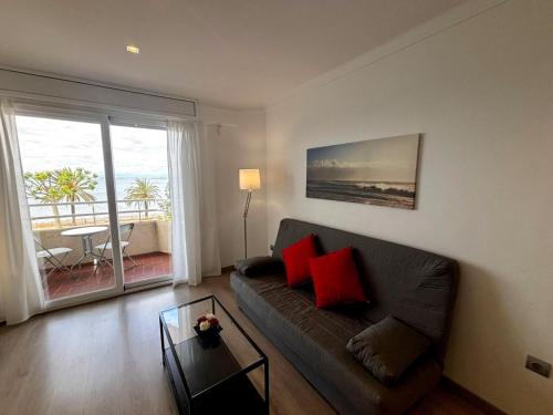 Appartement rénové front de mer à Roses, climatisation et ascenseur