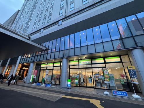 Apt 5-min Walk to Matsuyama City Station Up to 4 Guests