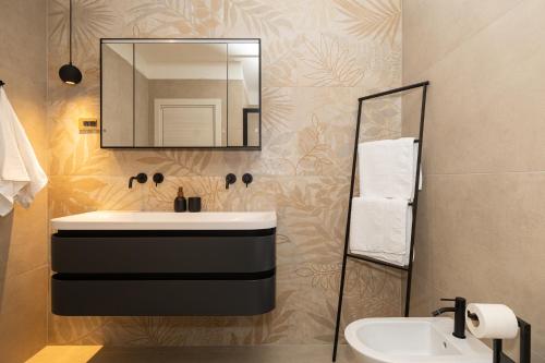 Aura Apartment near the Beach & City Center