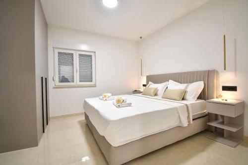 Diora Luxury Seafront Apartment - Panoramic Sea View