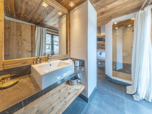 Chalet de luxe avec piscine et hammam à Val-d'Isère, 10 personnes à proximité du centre-ville