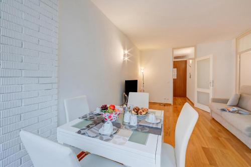 Locarno Place