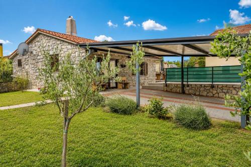 Haus Plum by 22Estates