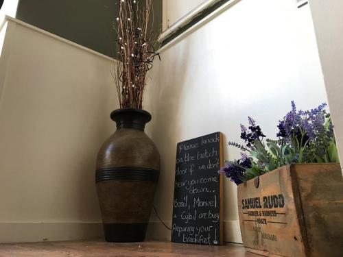 Gambar di galeri bagi Compton Guest House di Buxton