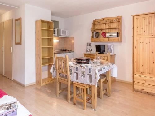 Studio fonctionnel, départ ski aux pieds, balcon - FR-1-344-1009