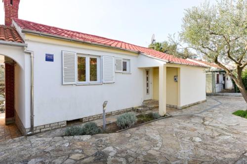 Gallery image of Apartments ANDI in Petrcane