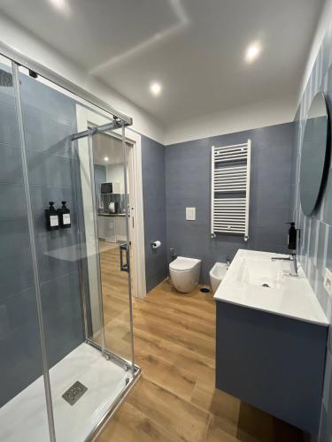The Family Rooms, Rione alto, Zona ospedaliera