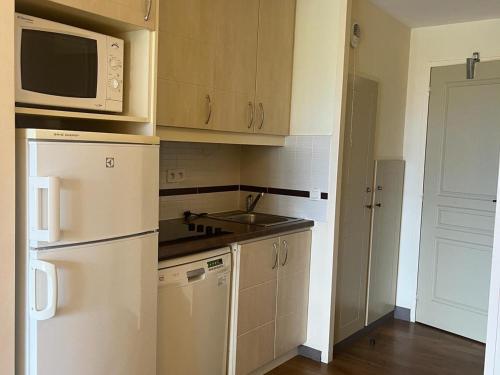 Duplex à Cap Esterel avec terrasse, solarium et parking inclus