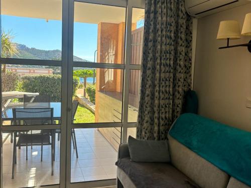 Cap Esterel: 2 pièces RDC avec terrasse, climatisation