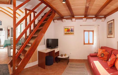 Beautiful Home In Bol