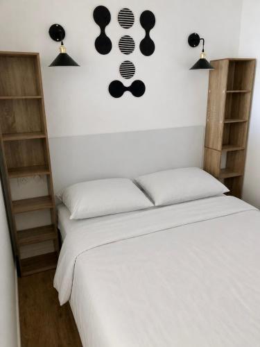 "un balcon sur la mer" T1 neuf tout équipé