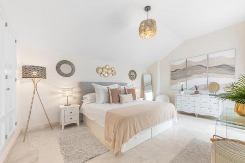 PENTHOUSE SEA VIEWS IN MARBELLA GOLDEN MILE, Puente Romano Area photo 16