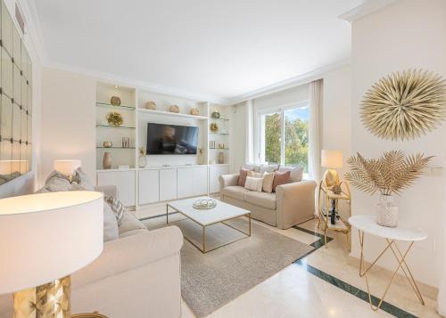 PENTHOUSE SEA VIEWS IN MARBELLA GOLDEN MILE, Puente Romano Area photo 12