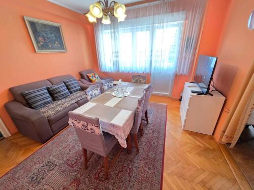 Apartment in Crikvenica 5484