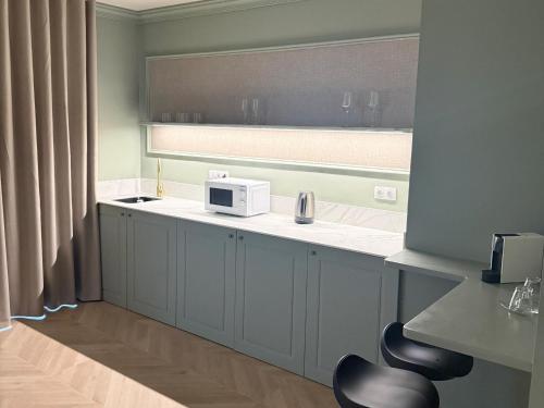 Modern City Stay for 2 in Alicante