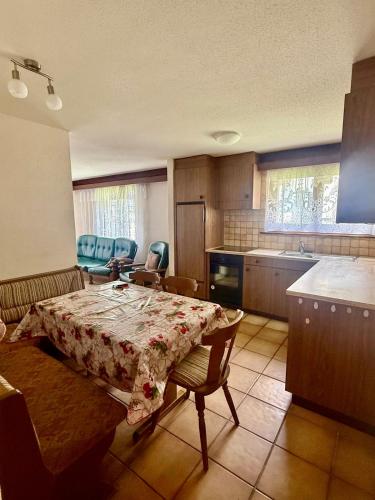 Charmante Ferienwohnung, Sonne & Bergblick